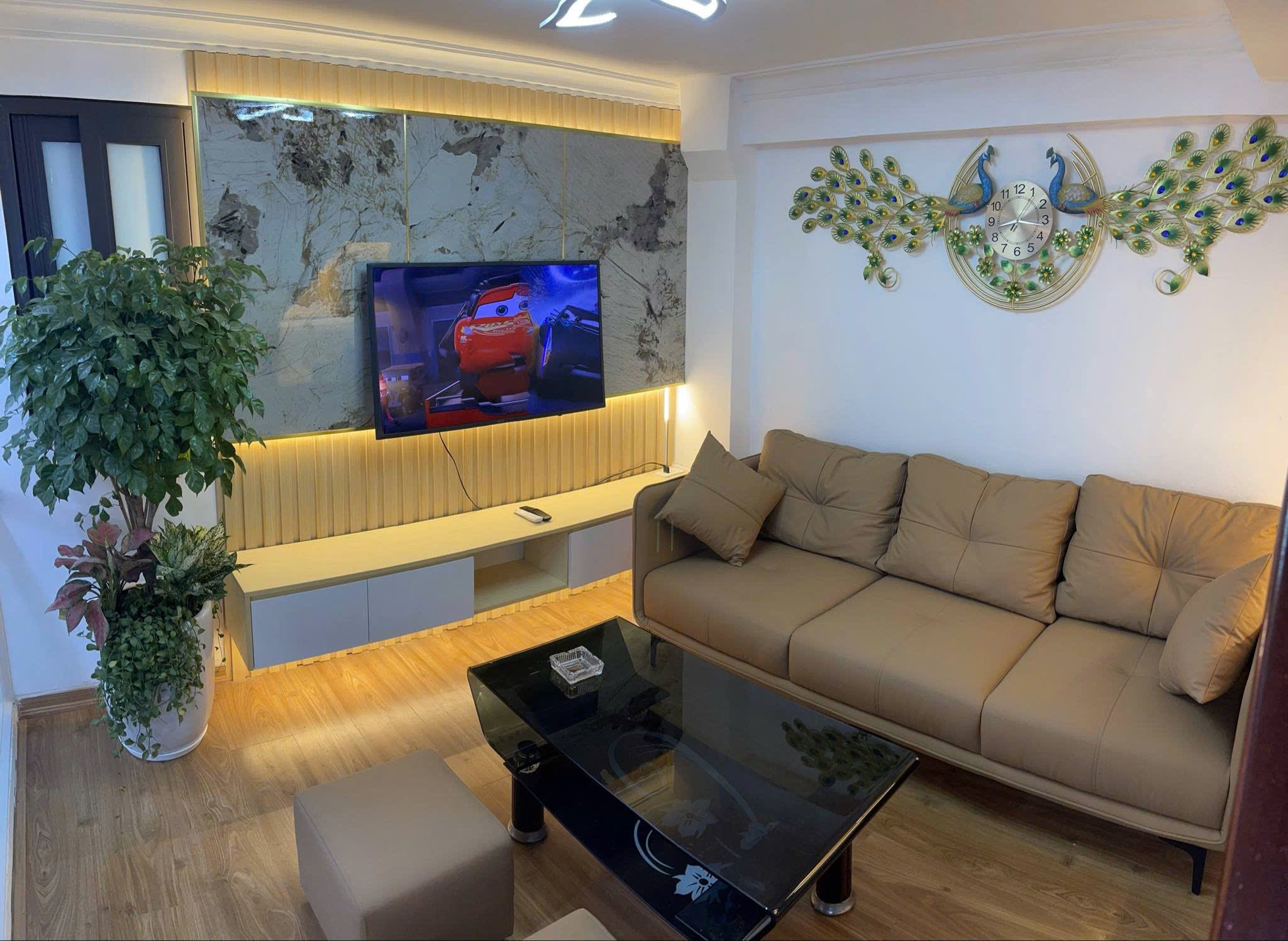 Cho thuê nhà Phố Khương Trung, 5 tầng x 25m2, 10.5 Triệu KD online kết hợp ở gđ, nhóm - Ảnh 1